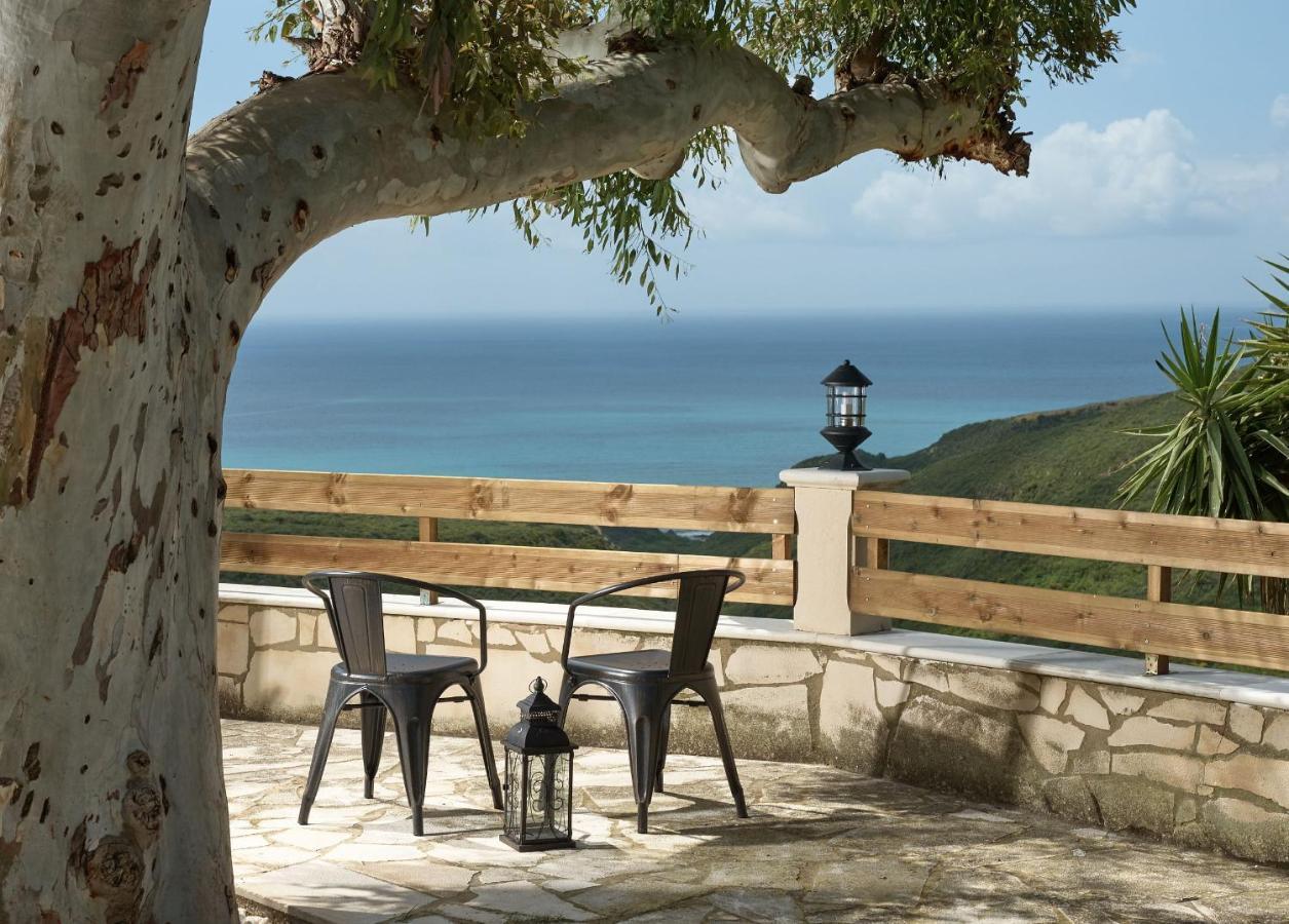 Villa Kanalos - Private Pool & Stunning Views, By Zantewize Kalamákion 外观 照片