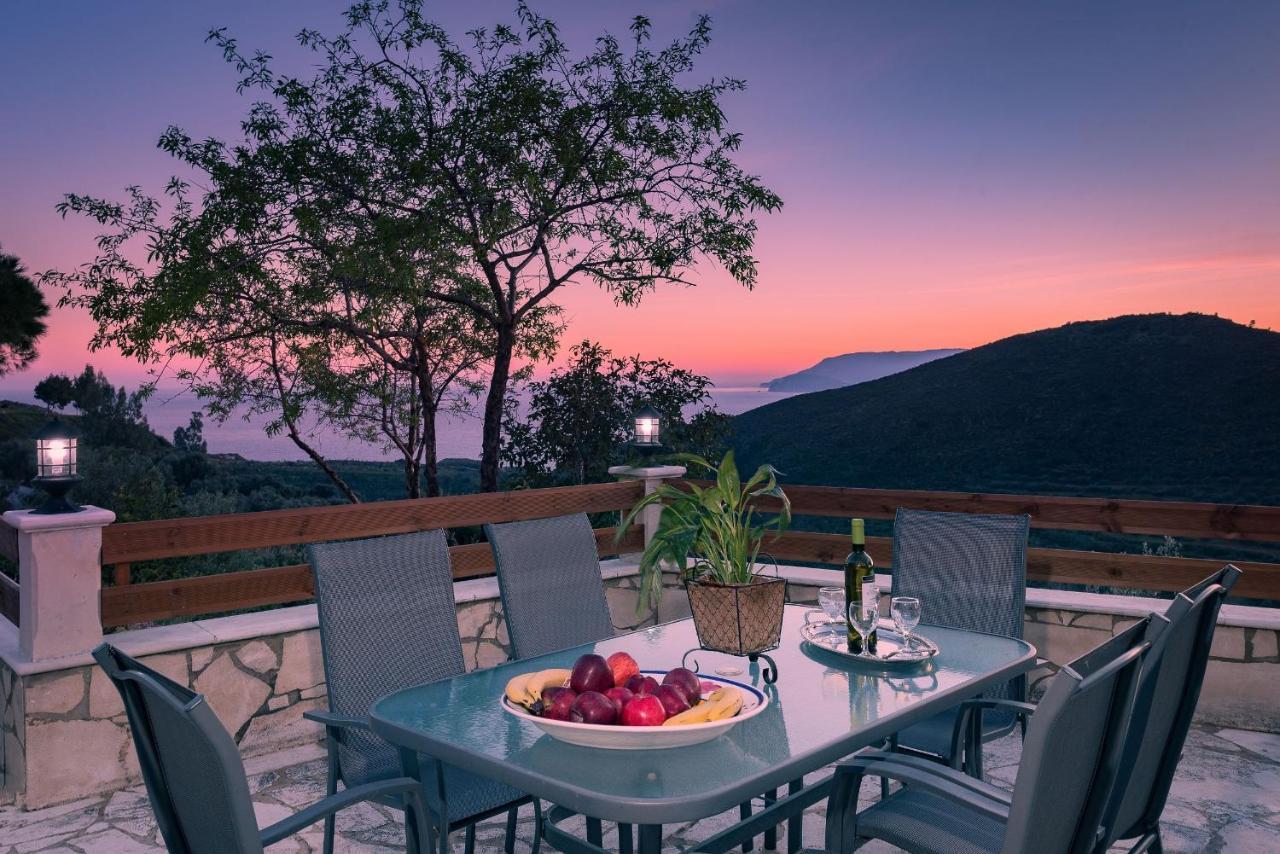Villa Kanalos - Private Pool & Stunning Views, By Zantewize Kalamákion 外观 照片